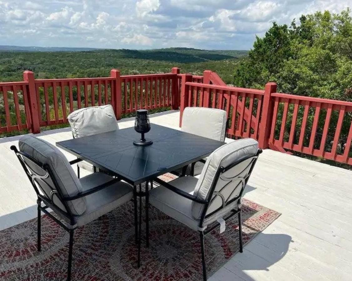 Entire 2Br 2Ba Hilltop View Home Sleeps 7 Pets 4 Acres Jacuzzi Central Ac Kingbeds Free Wifi-Parking Kitchen Washerdryer Starry Terrace Two Sunset Dining Patios Grill Stovetop Oven Fridge Onsitewoodedhiking Wildlife Coveredpatio4Pets & Birds Singing! Marble Falls Ngoại thất bức ảnh