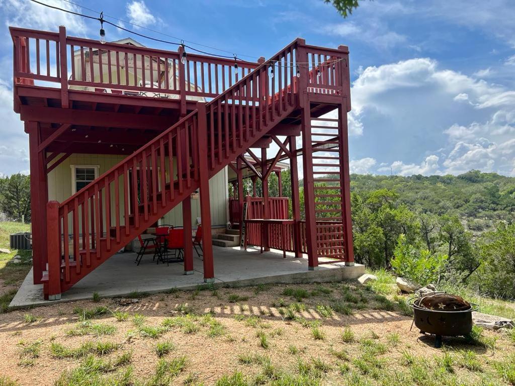 Entire 2Br 2Ba Hilltop View Home Sleeps 7 Pets 4 Acres Jacuzzi Central Ac Kingbeds Free Wifi-Parking Kitchen Washerdryer Starry Terrace Two Sunset Dining Patios Grill Stovetop Oven Fridge Onsitewoodedhiking Wildlife Coveredpatio4Pets & Birds Singing! Marble Falls Ngoại thất bức ảnh