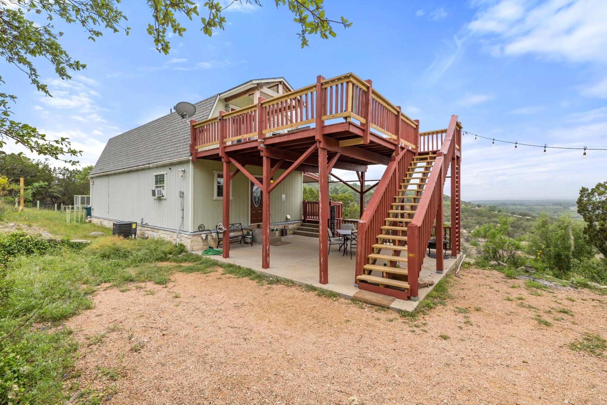 Entire 2Br 2Ba Hilltop View Home Sleeps 7 Pets 4 Acres Jacuzzi Central Ac Kingbeds Free Wifi-Parking Kitchen Washerdryer Starry Terrace Two Sunset Dining Patios Grill Stovetop Oven Fridge Onsitewoodedhiking Wildlife Coveredpatio4Pets & Birds Singing! Marble Falls Ngoại thất bức ảnh