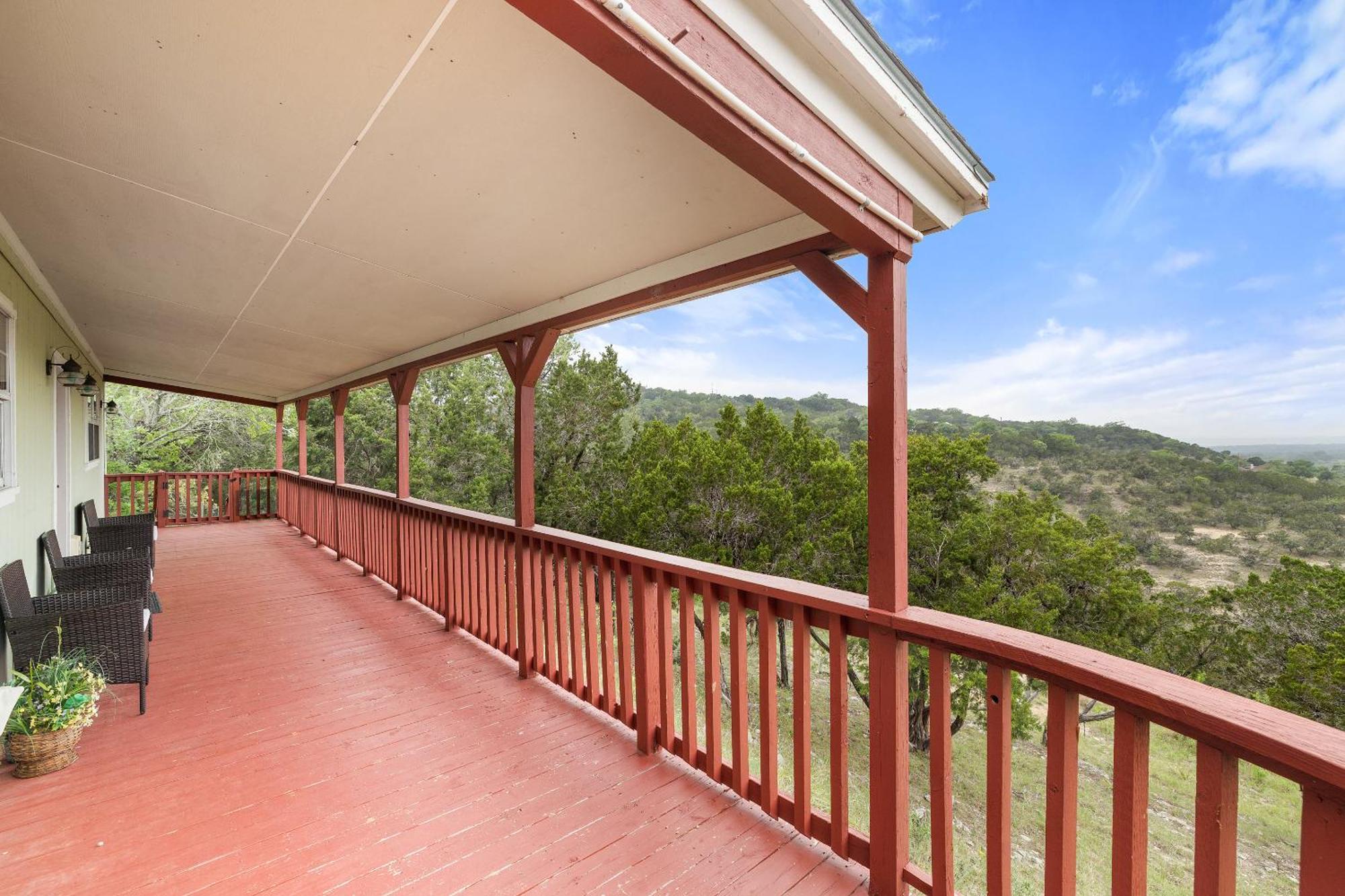 Entire 2Br 2Ba Hilltop View Home Sleeps 7 Pets 4 Acres Jacuzzi Central Ac Kingbeds Free Wifi-Parking Kitchen Washerdryer Starry Terrace Two Sunset Dining Patios Grill Stovetop Oven Fridge Onsitewoodedhiking Wildlife Coveredpatio4Pets & Birds Singing! Marble Falls Ngoại thất bức ảnh